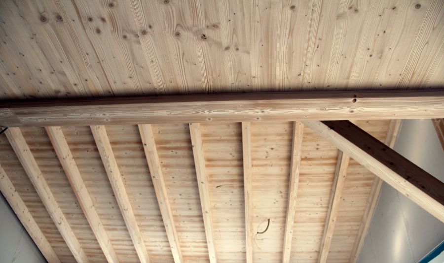 sandstrahlungen-ulrich-ag-huenenberg-sins-holz-header-IMG_7444